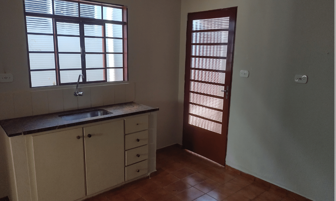 Casa com um quarto para locação 3