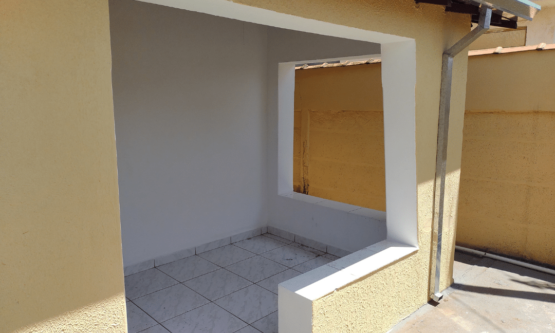 Casa para locação no centro de Aguaí 2