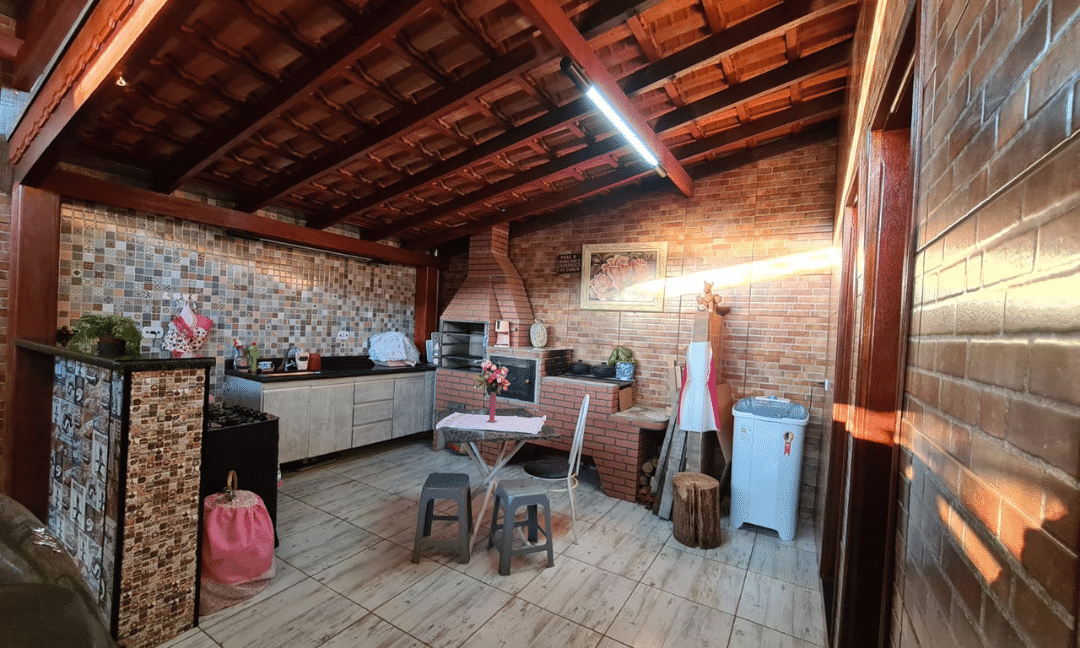 Lindíssima casa a venda em Aguaí 2