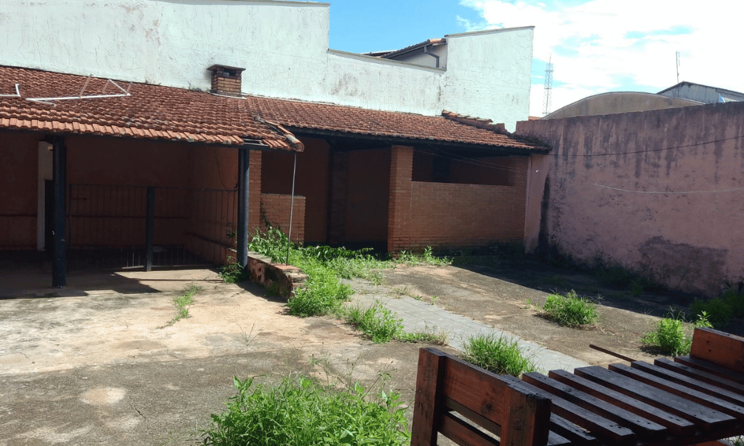 Casa com 3 quartos e suite no centro 4