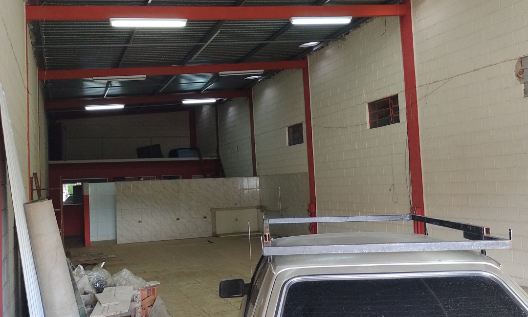 Barracão comercial na Vila Braga 4